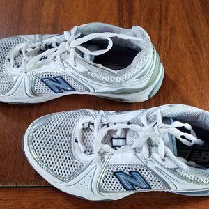 NEW BALANCE TRAINING 1011 WOMEN'S SHOE